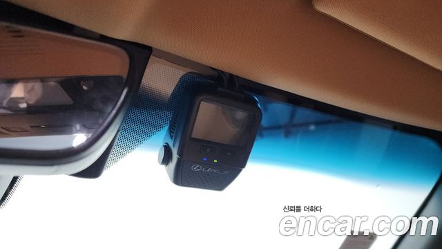 Лексус ES300h 2023 — миниатюра 25