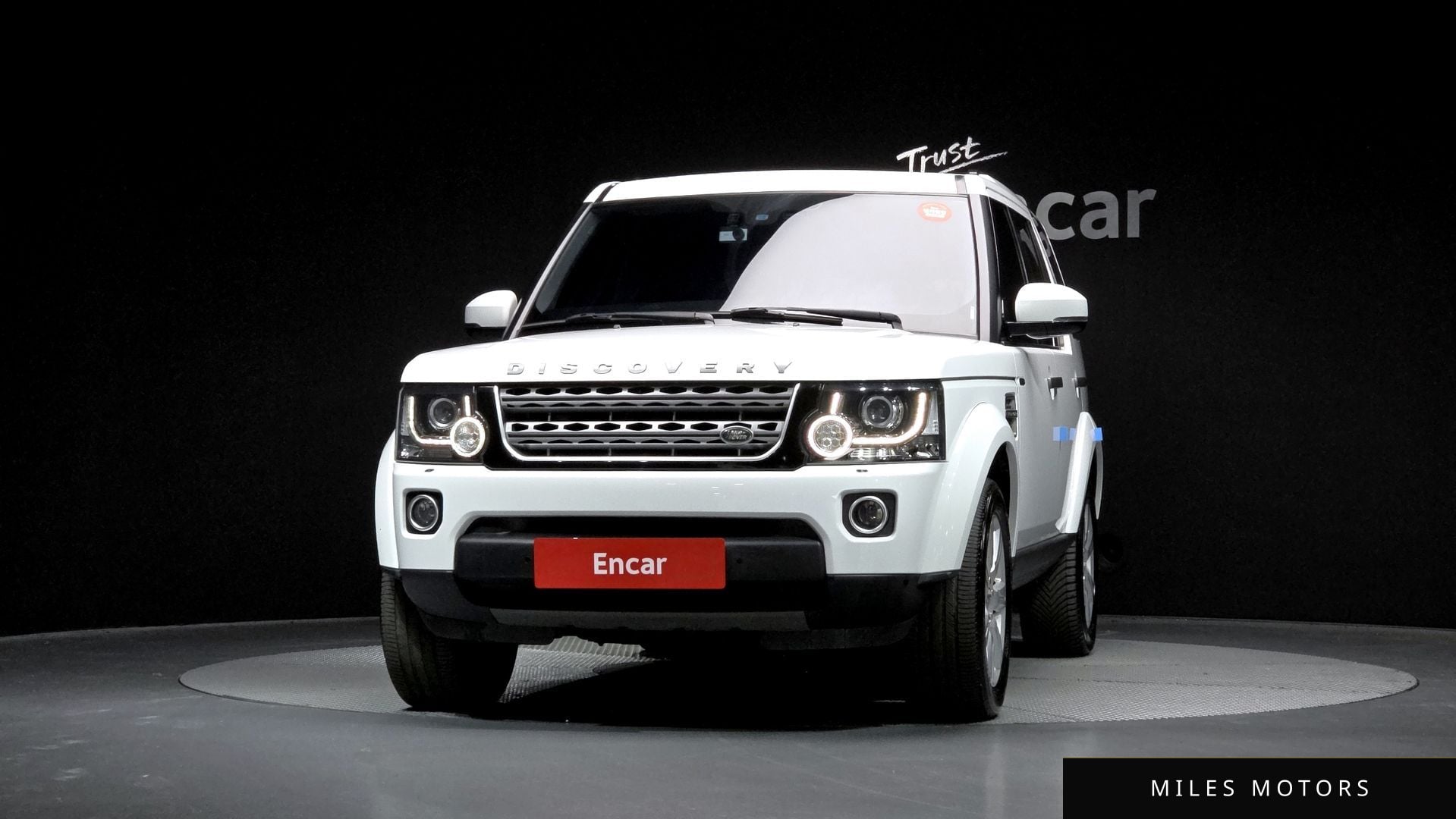 Land Rover Discovery 2015 — миниатюра 3