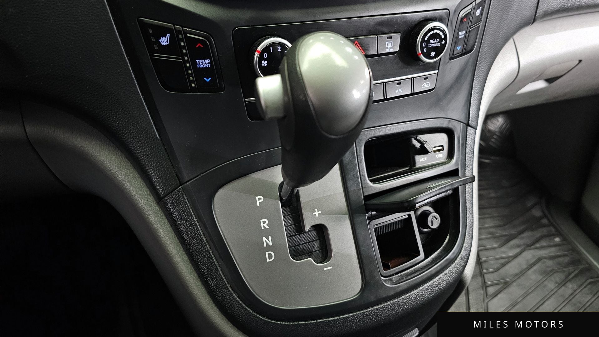 Hyundai Starex 2016 — миниатюра 9
