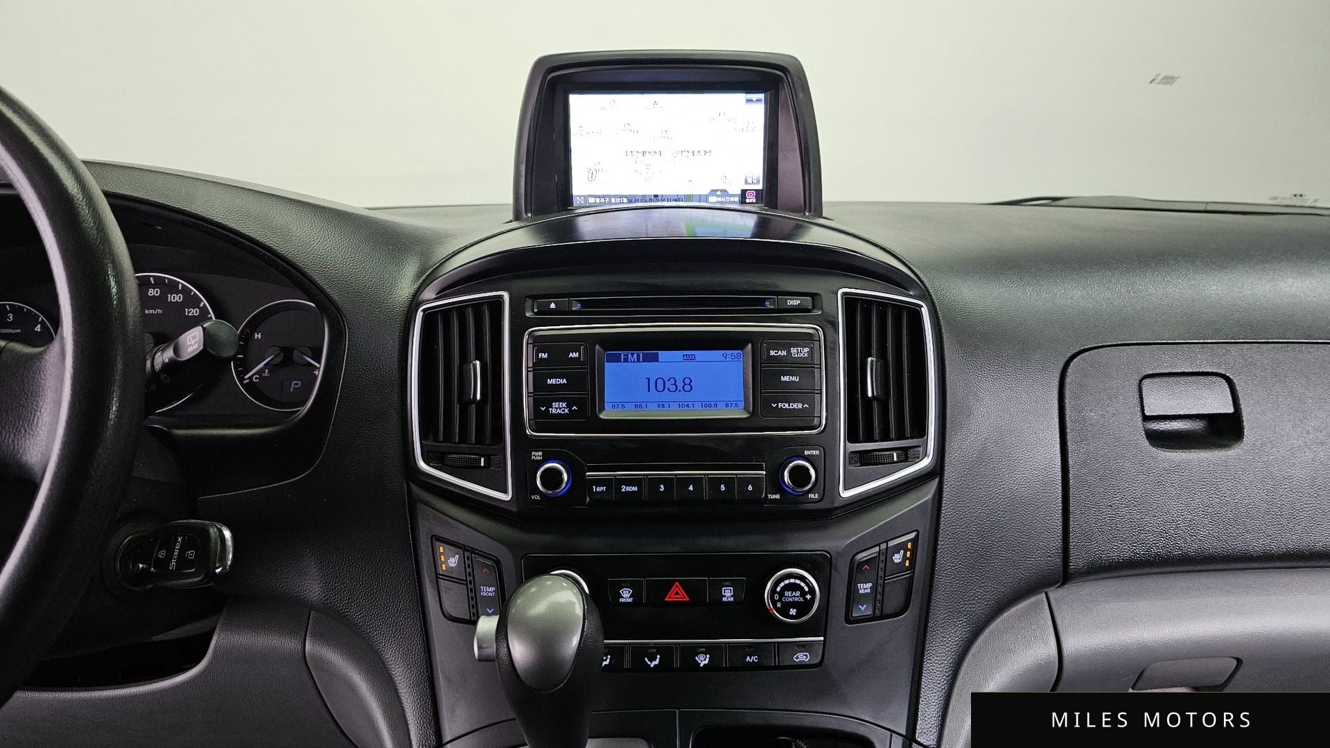 Hyundai Starex 2016 — миниатюра 12