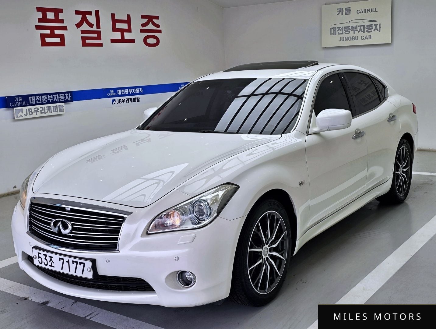 Infiniti M37 2011 — миниатюра 3