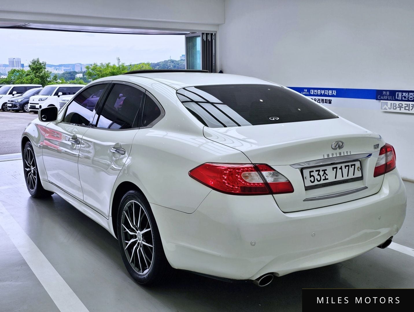 Infiniti M37 2011 — миниатюра 4