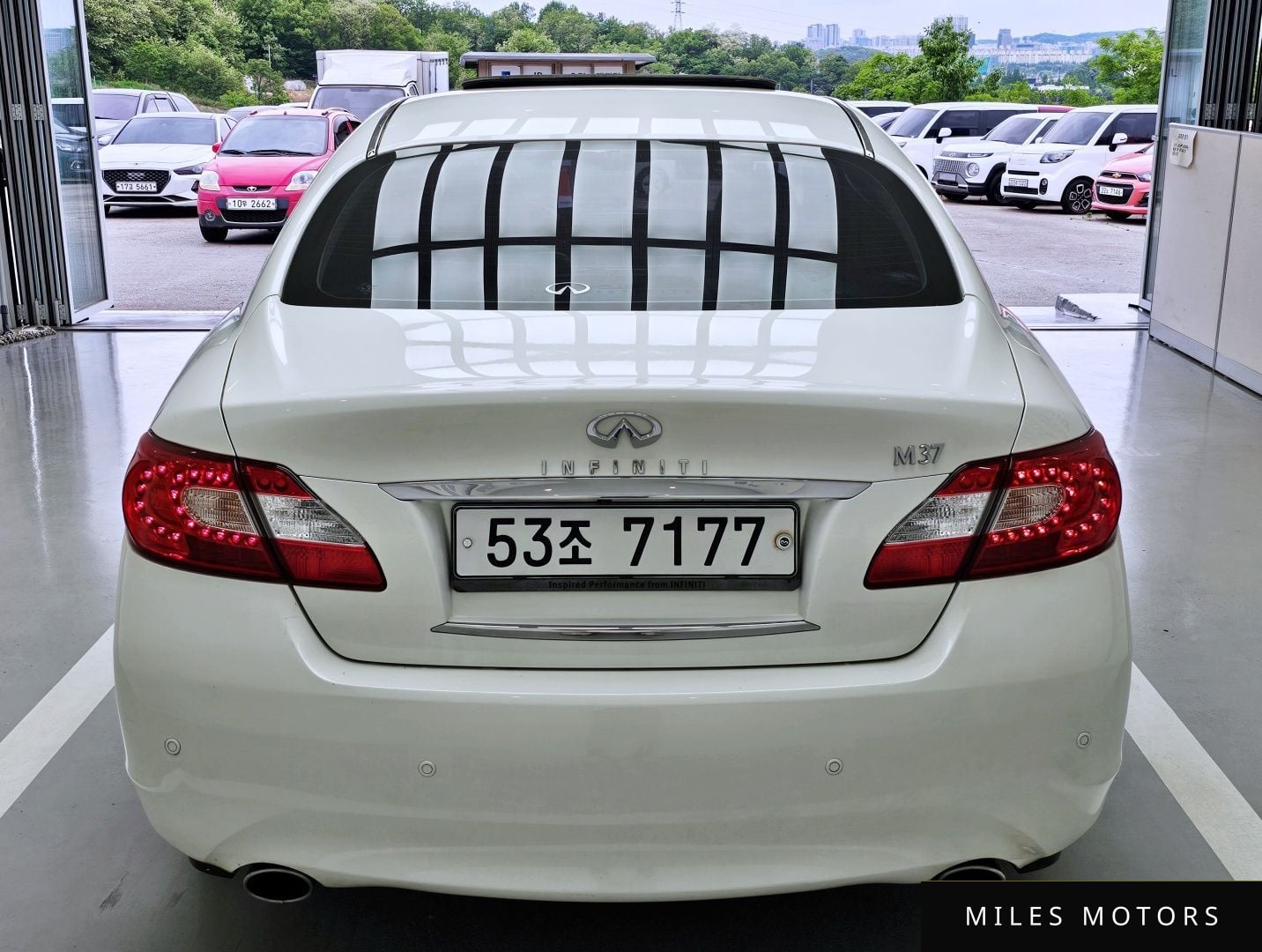 Infiniti M37 2011 — миниатюра 7