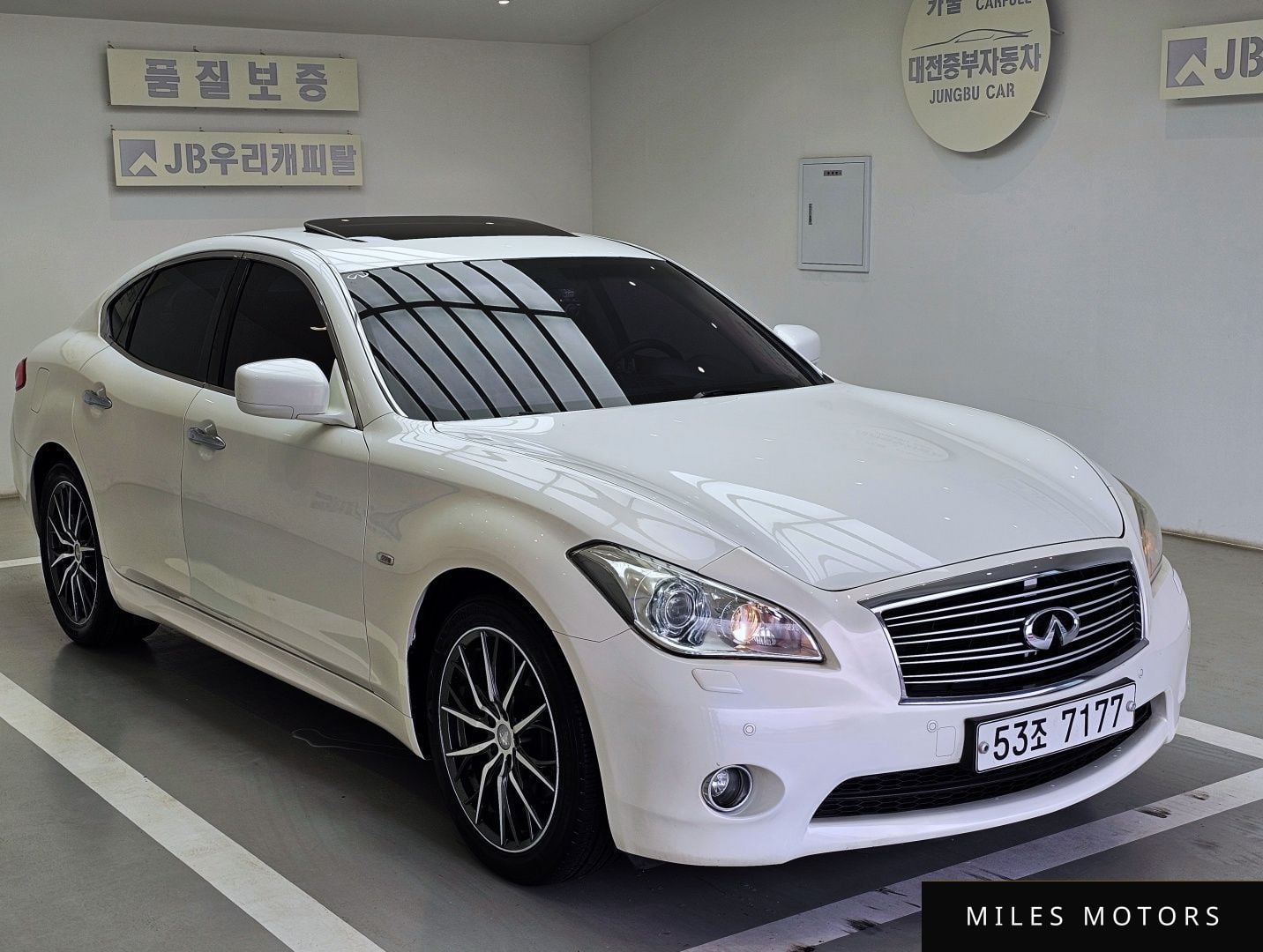 Infiniti M37 2011 — миниатюра 8