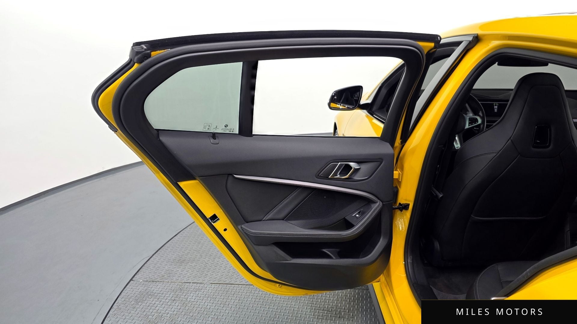 BMW 1 Series (F40) 2022 — миниатюра 15