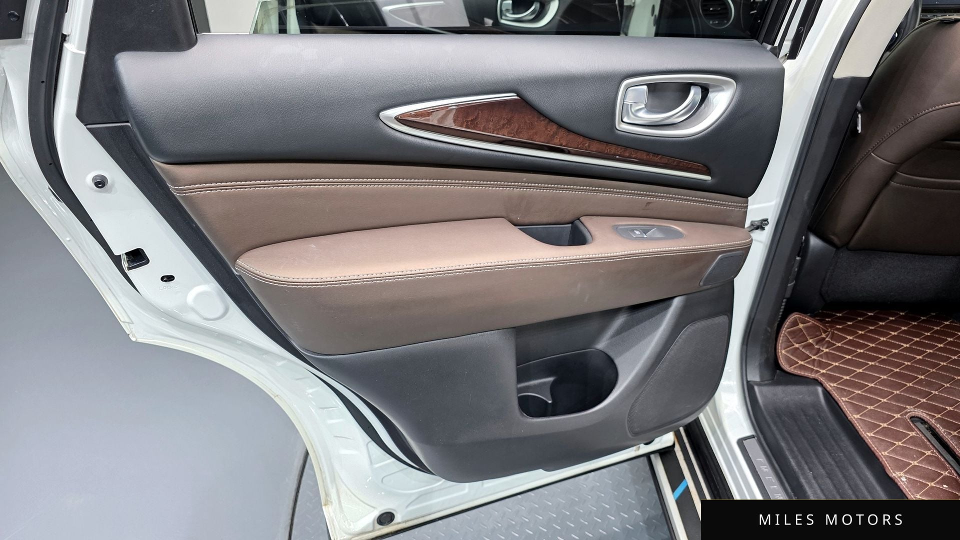 Infiniti QX60 2019 — миниатюра 15