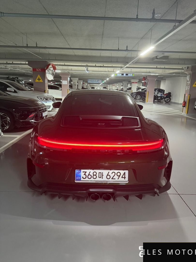 Porsche 911 (992) 2026 — миниатюра 4