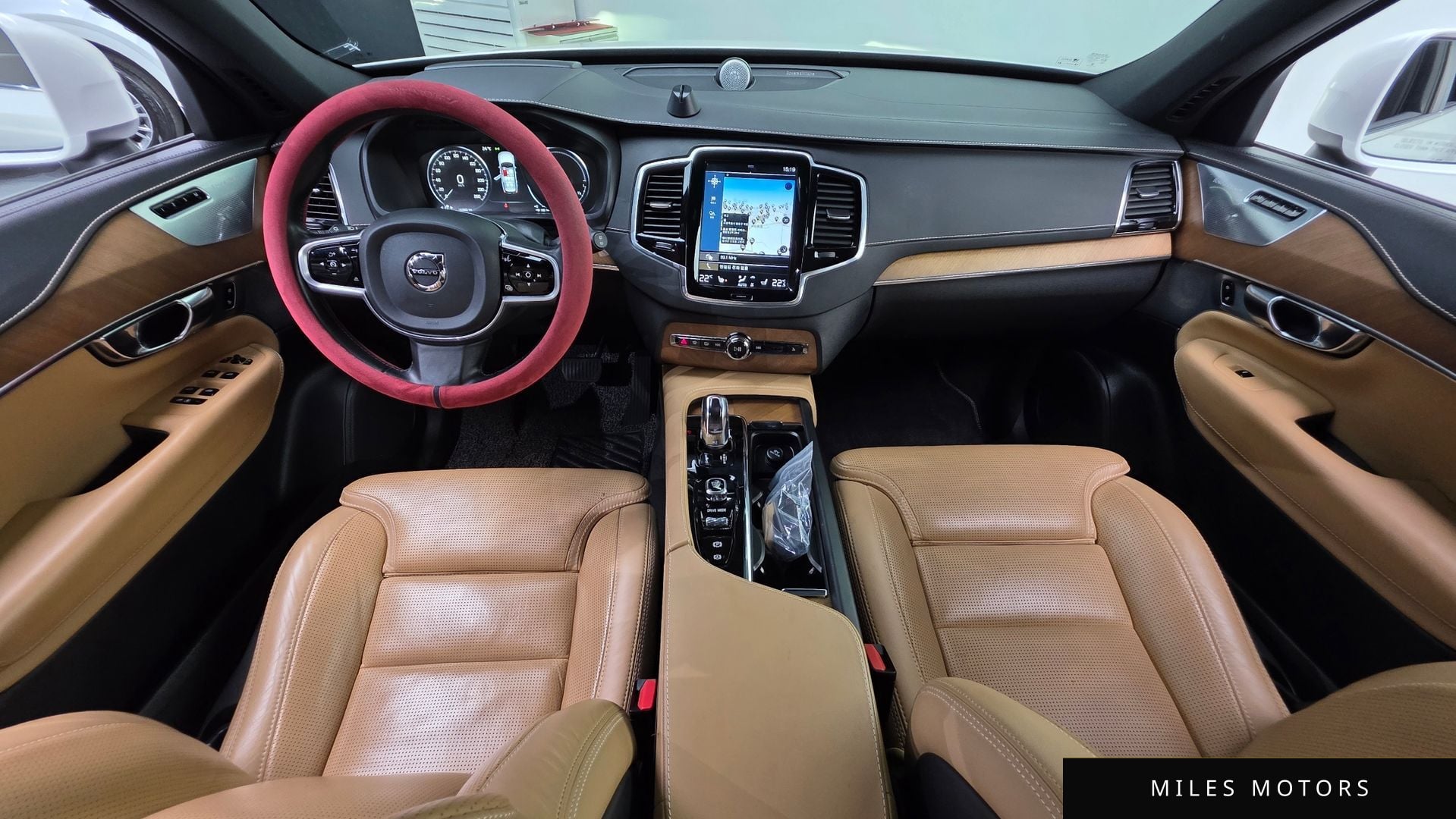Volvo XC90 2018 — миниатюра 7