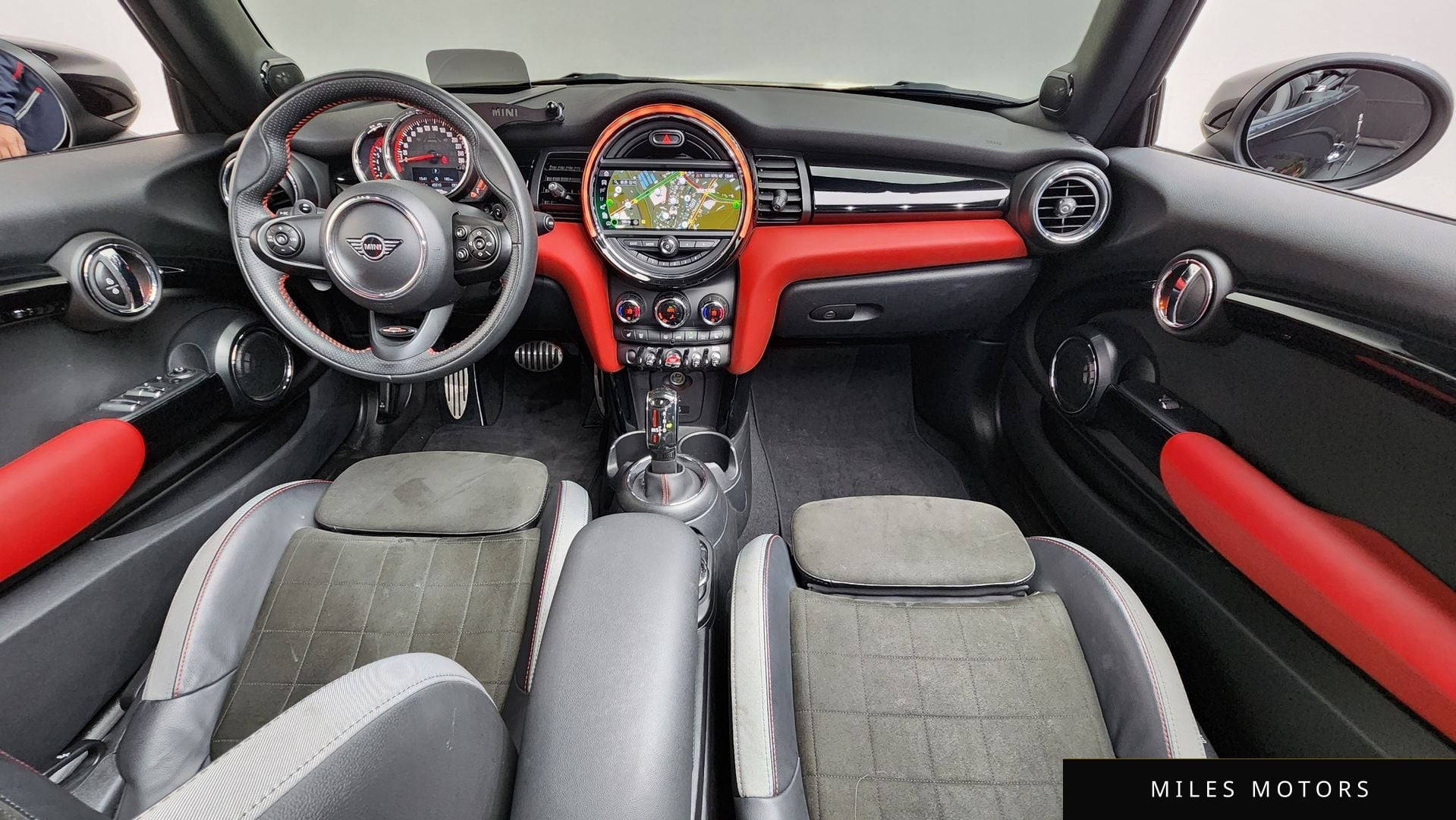 MINI Cooper Convertible 2020 — миниатюра 10