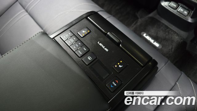 Лексус ES300h 2025 — миниатюра 30