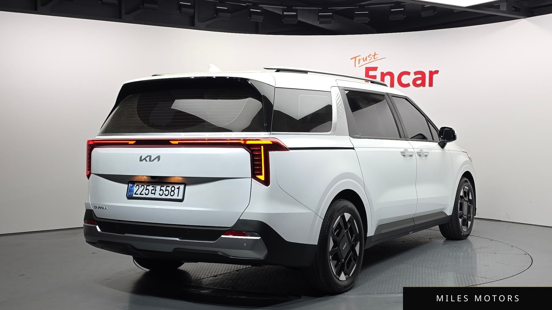 Kia Canival 2024 — миниатюра 2