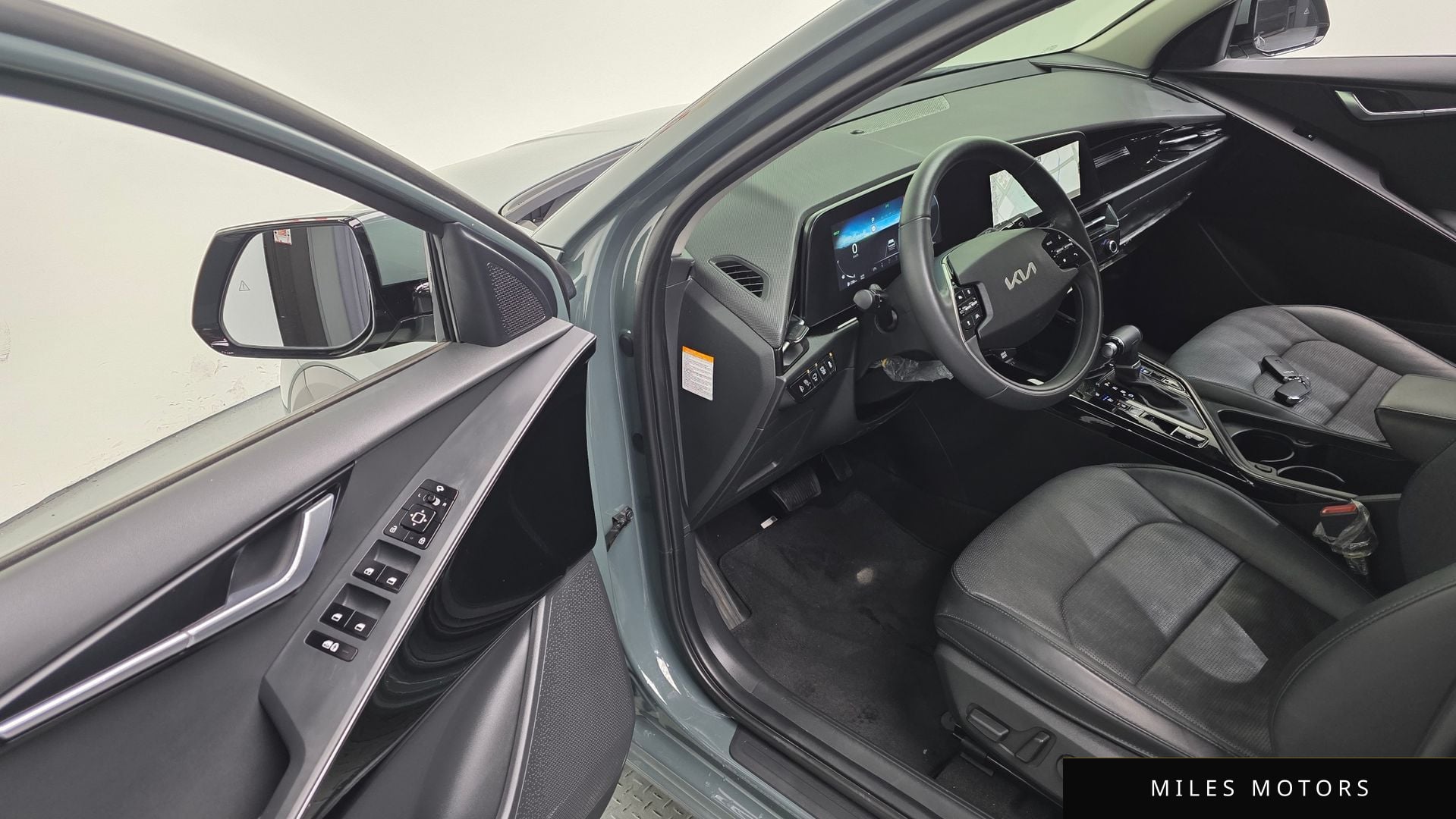 Kia Niro 2023 — миниатюра 18