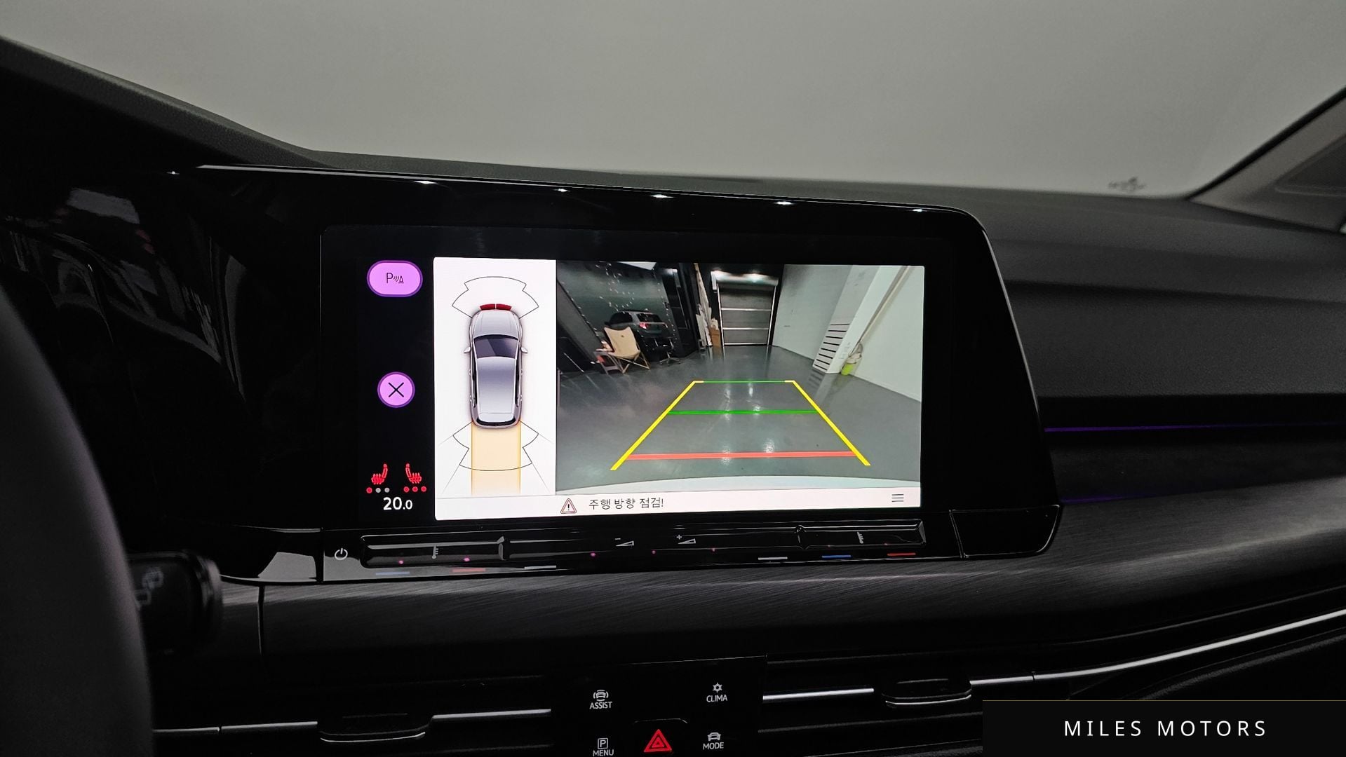 Volkswagen 골프 2022 — миниатюра 18