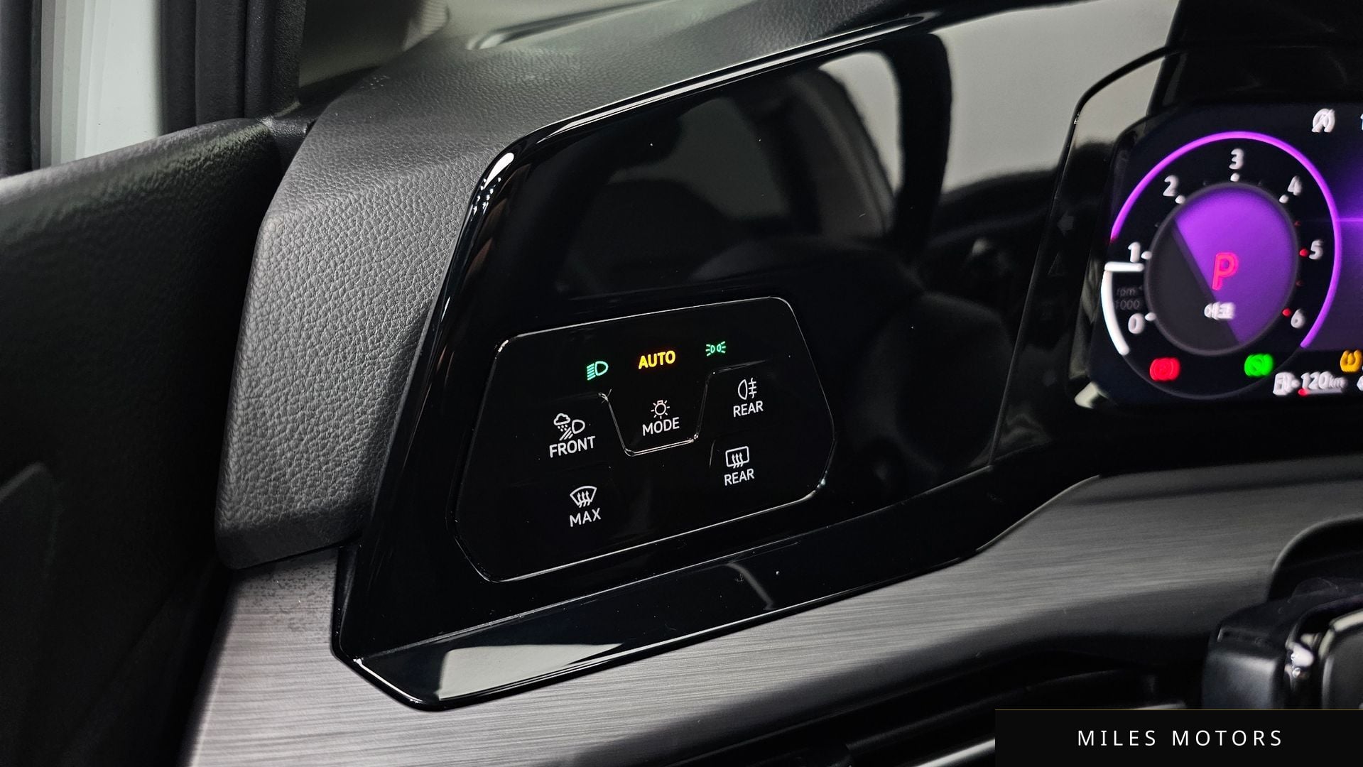 Volkswagen 골프 2022 — миниатюра 20