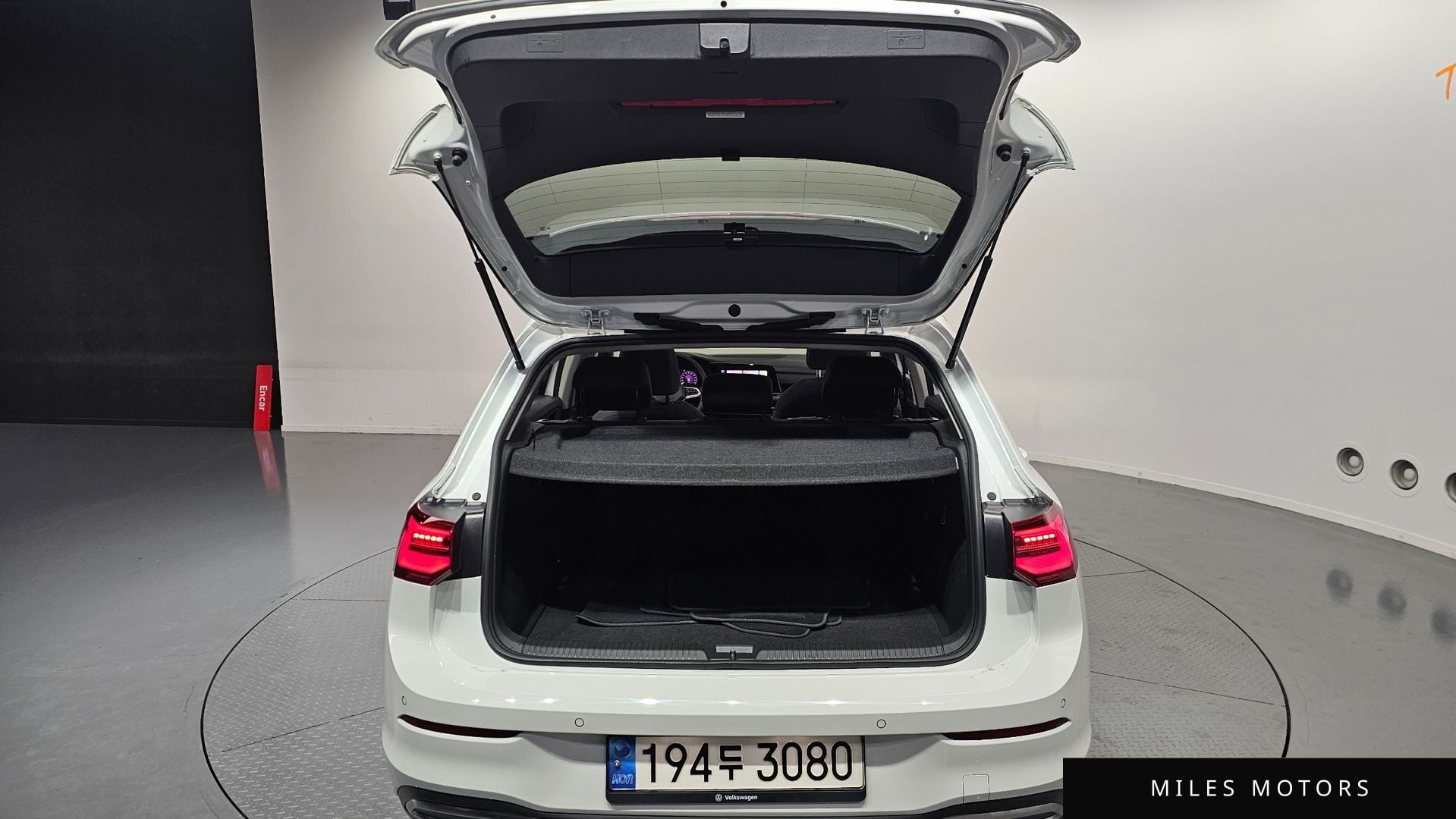 Volkswagen 골프 2022 — миниатюра 29