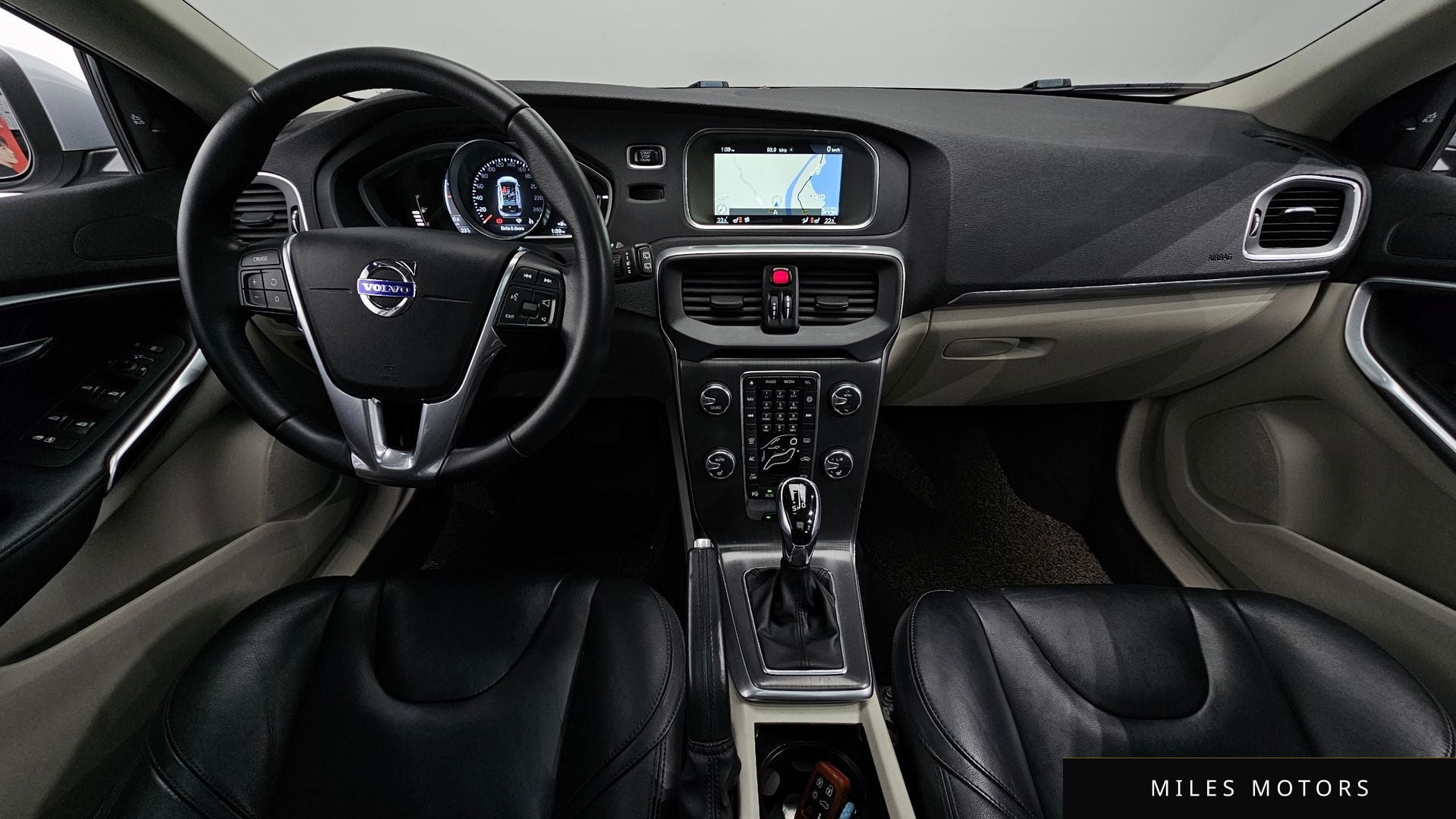 Volvo V40 2016 — миниатюра 7