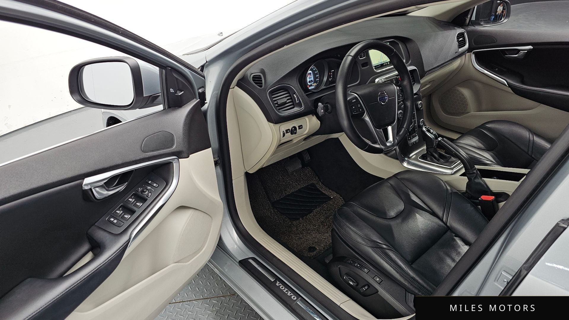 Volvo V40 2016 — миниатюра 10