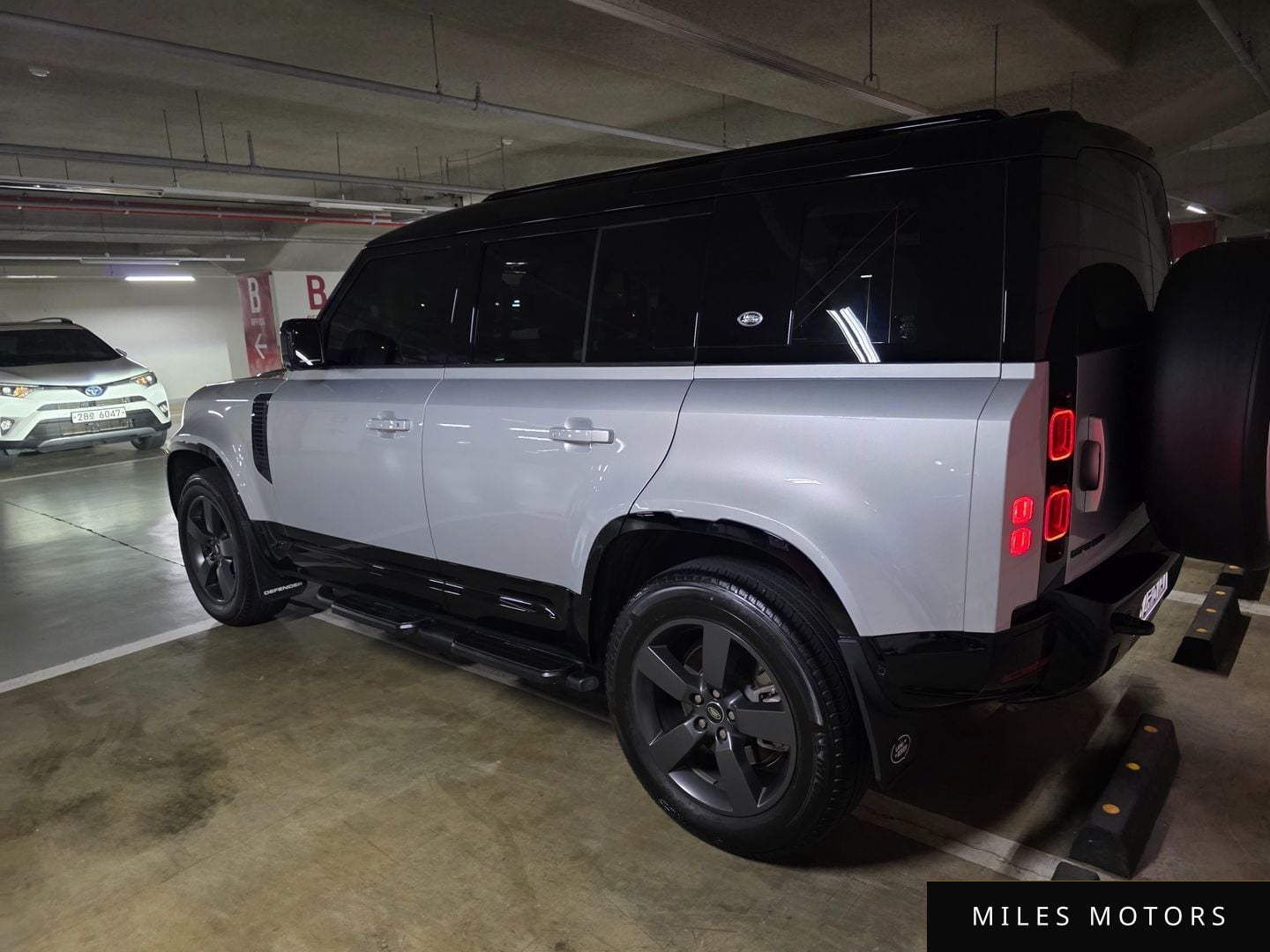 Land Rover Defender 2024 — миниатюра 4
