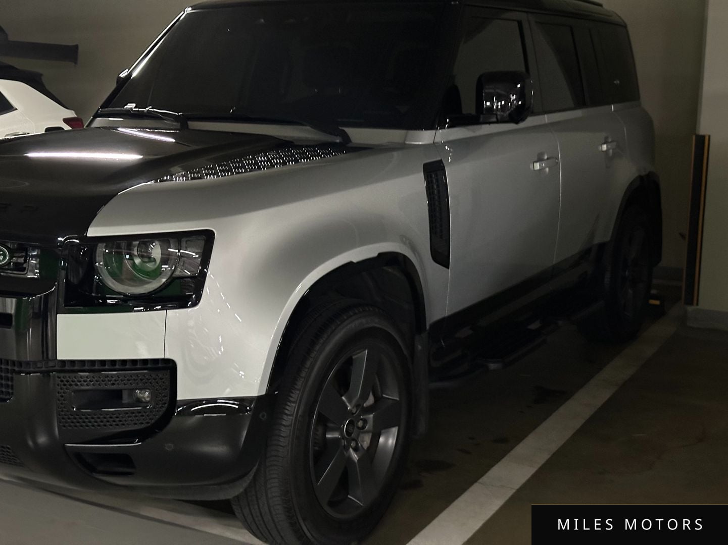 Land Rover Defender 2024 — миниатюра 9