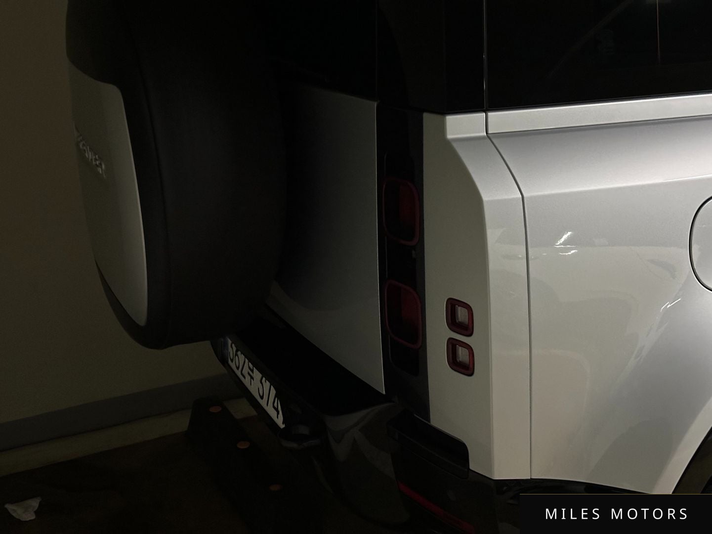 Land Rover Defender 2024 — миниатюра 11