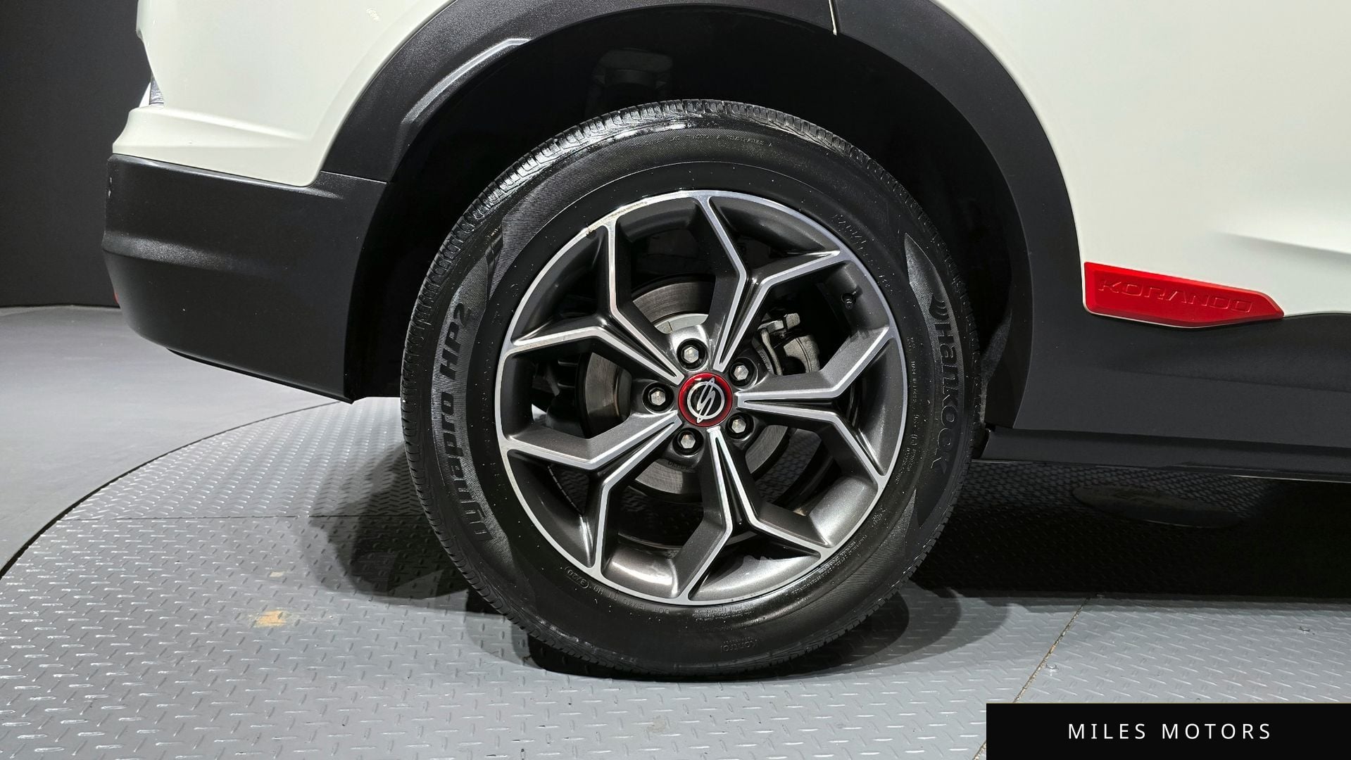 KG Mobility Beautiful Korando 2021 — миниатюра 5