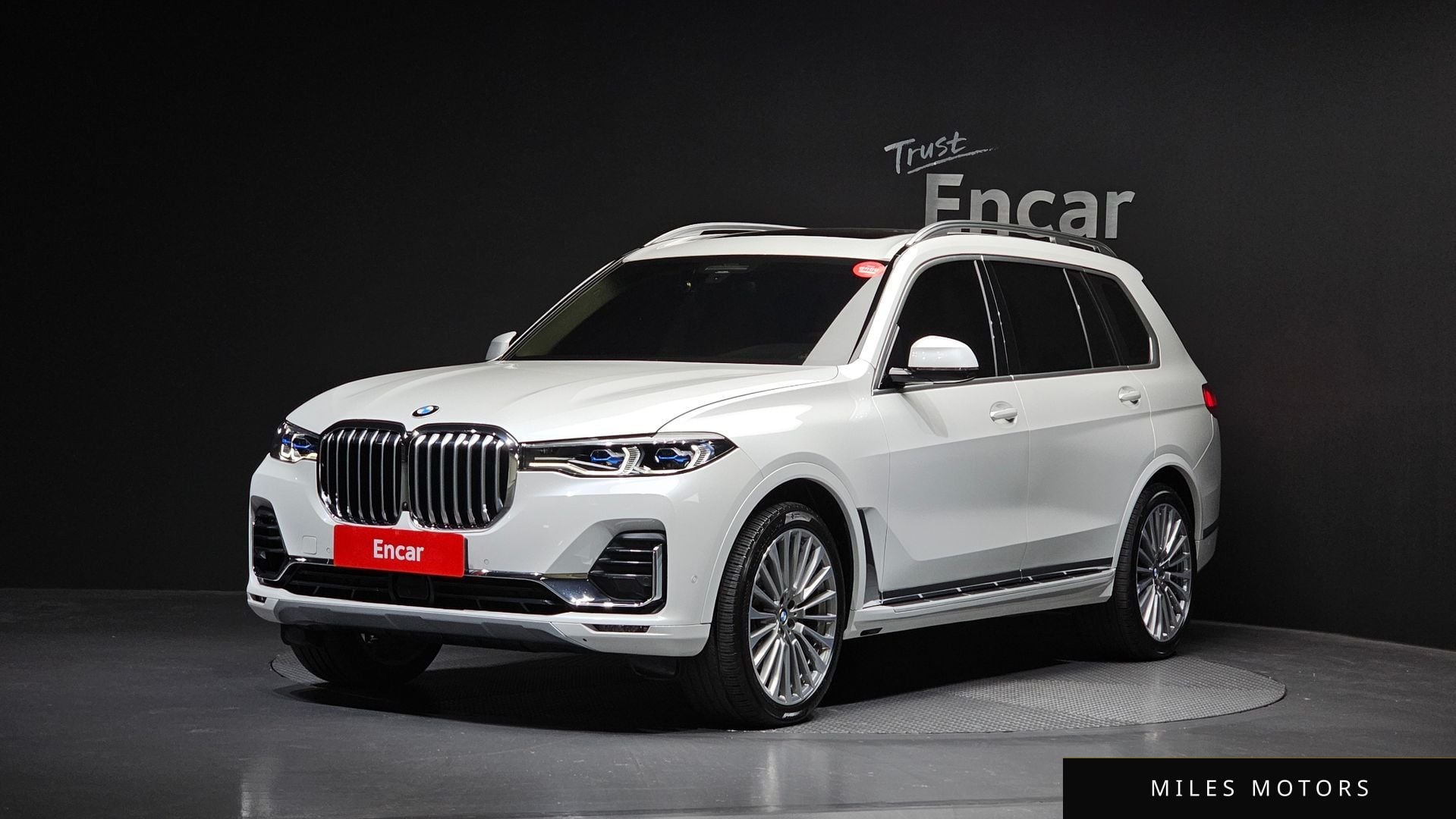BMW X7 (G07) 2022 — фото 1 из 12