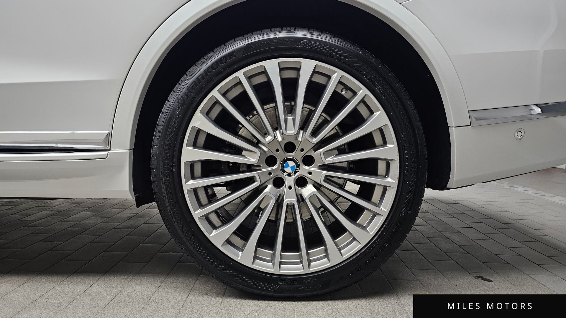 BMW X7 (G07) 2022 — миниатюра 7