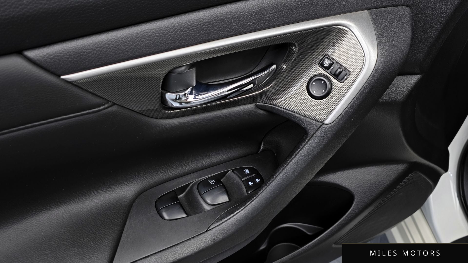 Nissan Altima 2016 — миниатюра 11