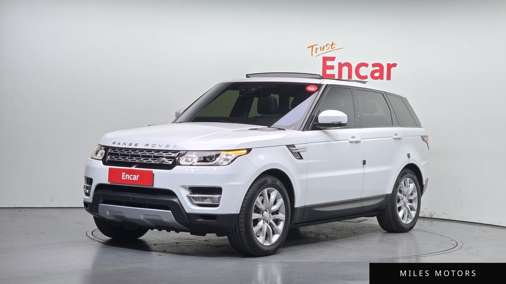 Land Rover Range Rover Sport 2017 — фото 1 из 12