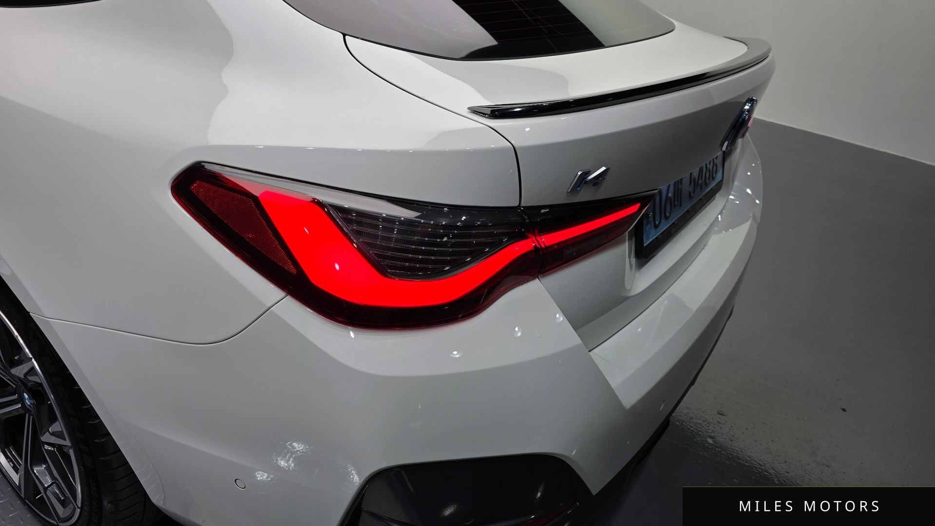 BMW i4 2023 — миниатюра 9