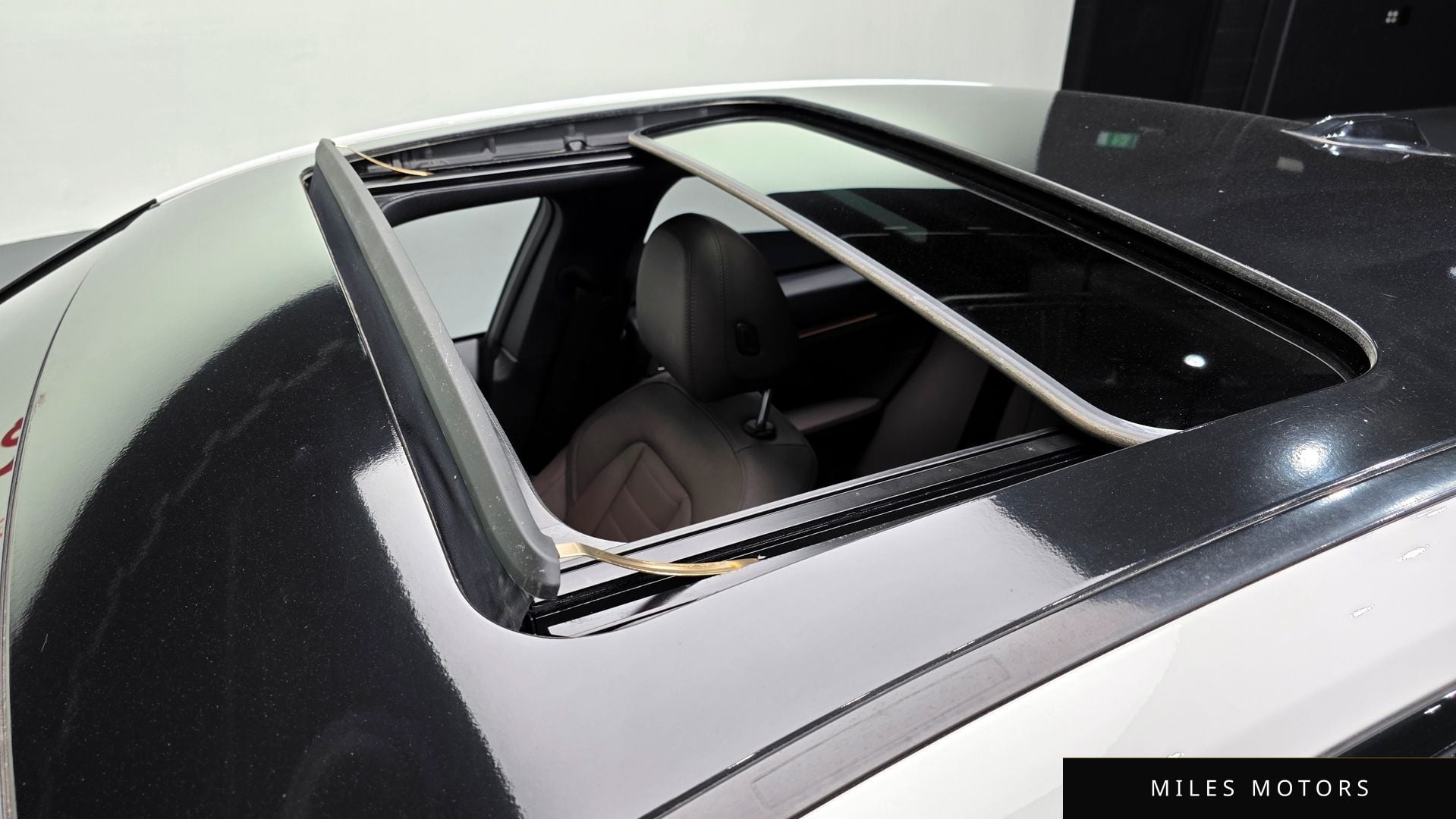 BMW i4 2023 — миниатюра 32