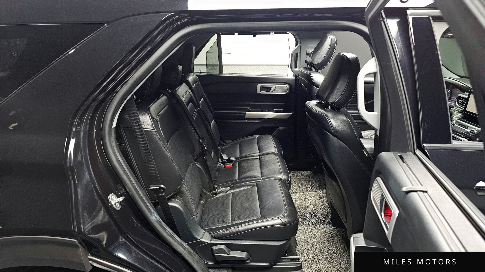 Ford Explorer 2020 — миниатюра 11