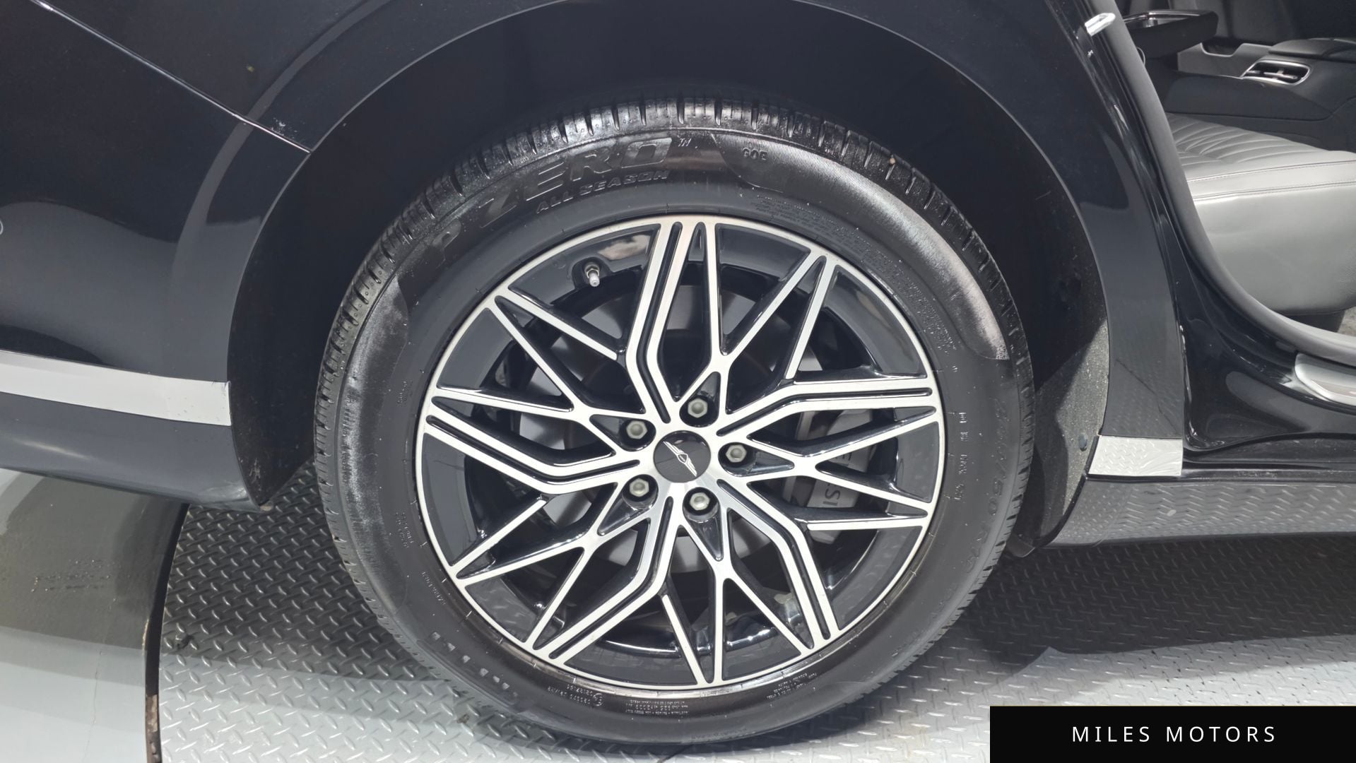 Genesis G90 (RS4) 2022 — миниатюра 4