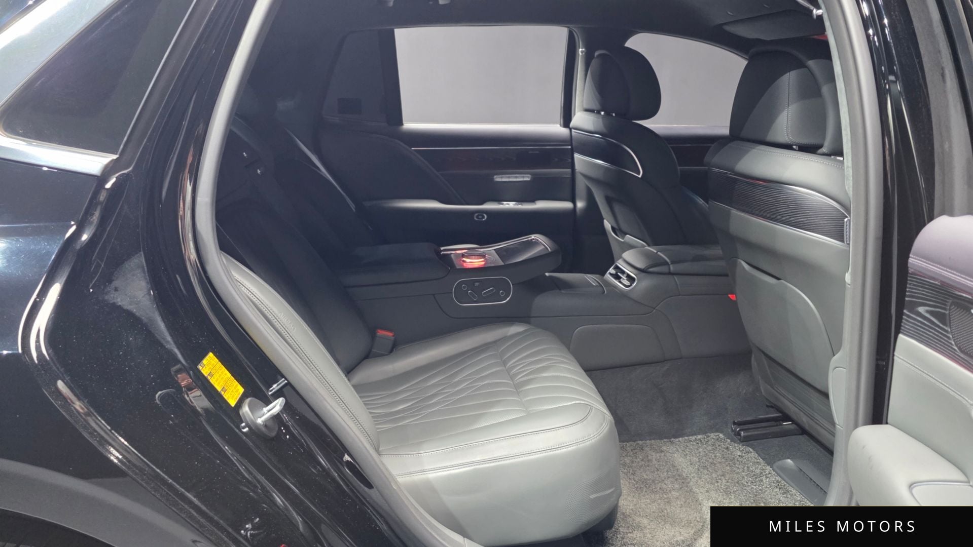 Genesis G90 (RS4) 2022 — миниатюра 18