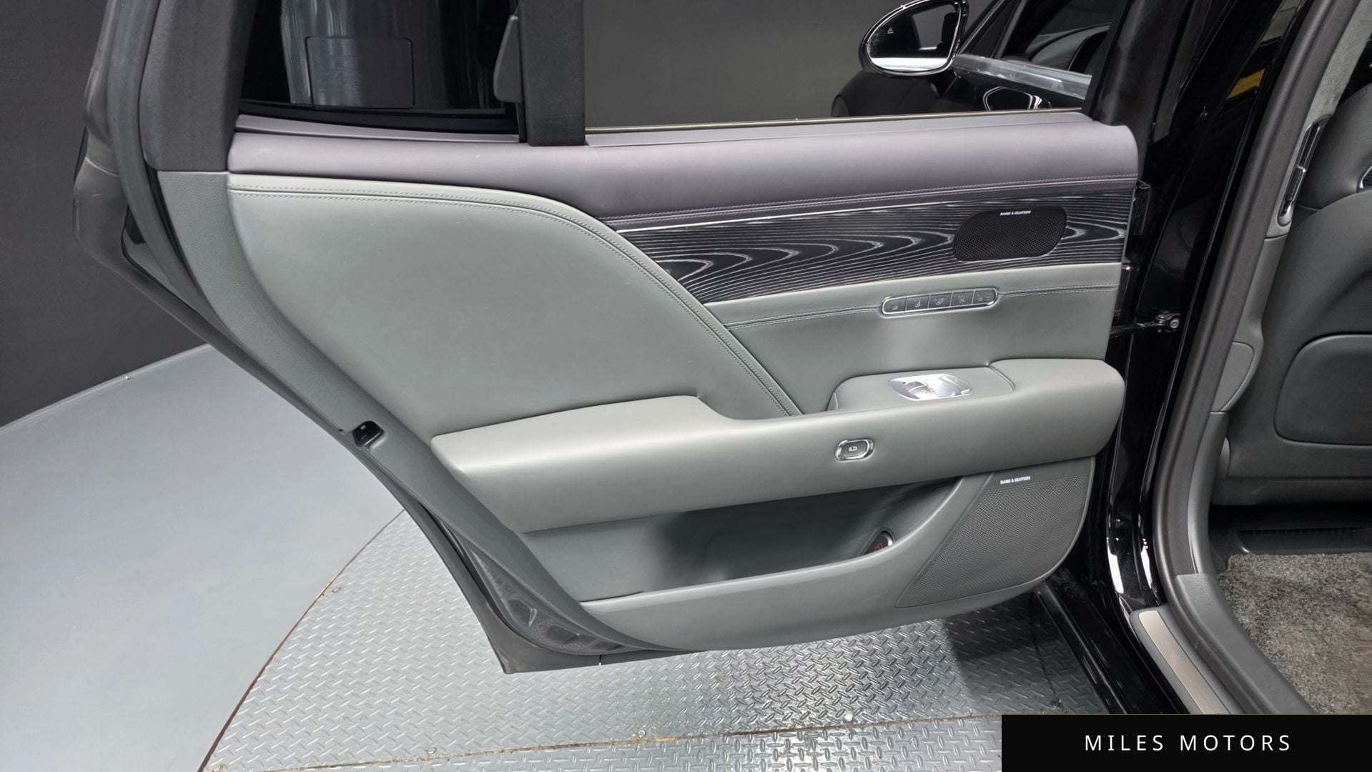 Genesis G90 (RS4) 2022 — миниатюра 14