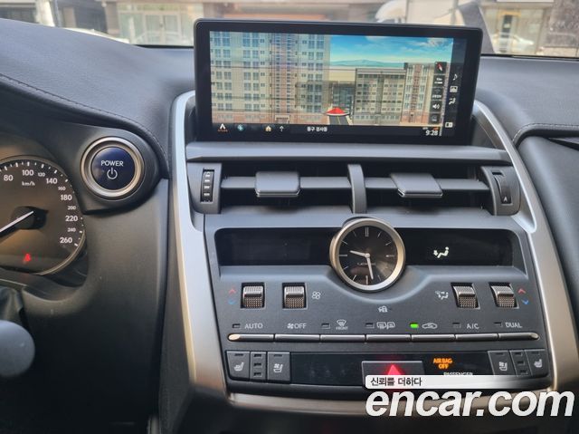Лексус NX300h 2021 — миниатюра 18