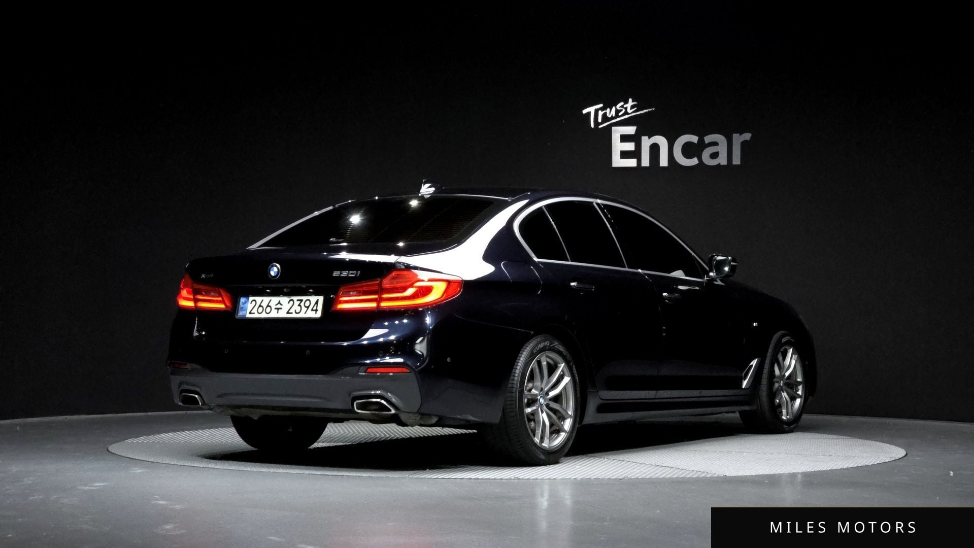 BMW 5 Series (G30) 2018 — миниатюра 2