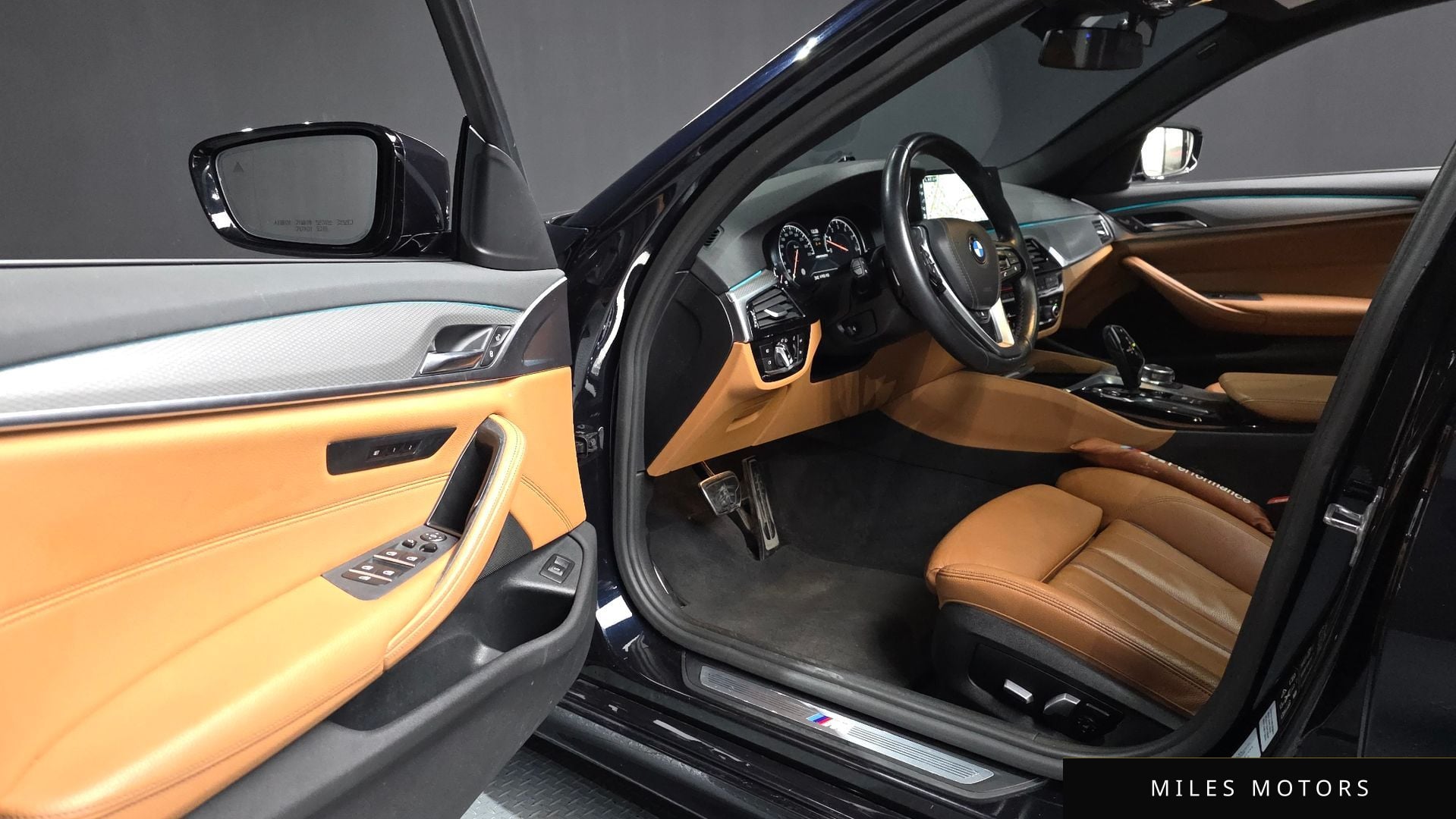 BMW 5 Series (G30) 2018 — миниатюра 10