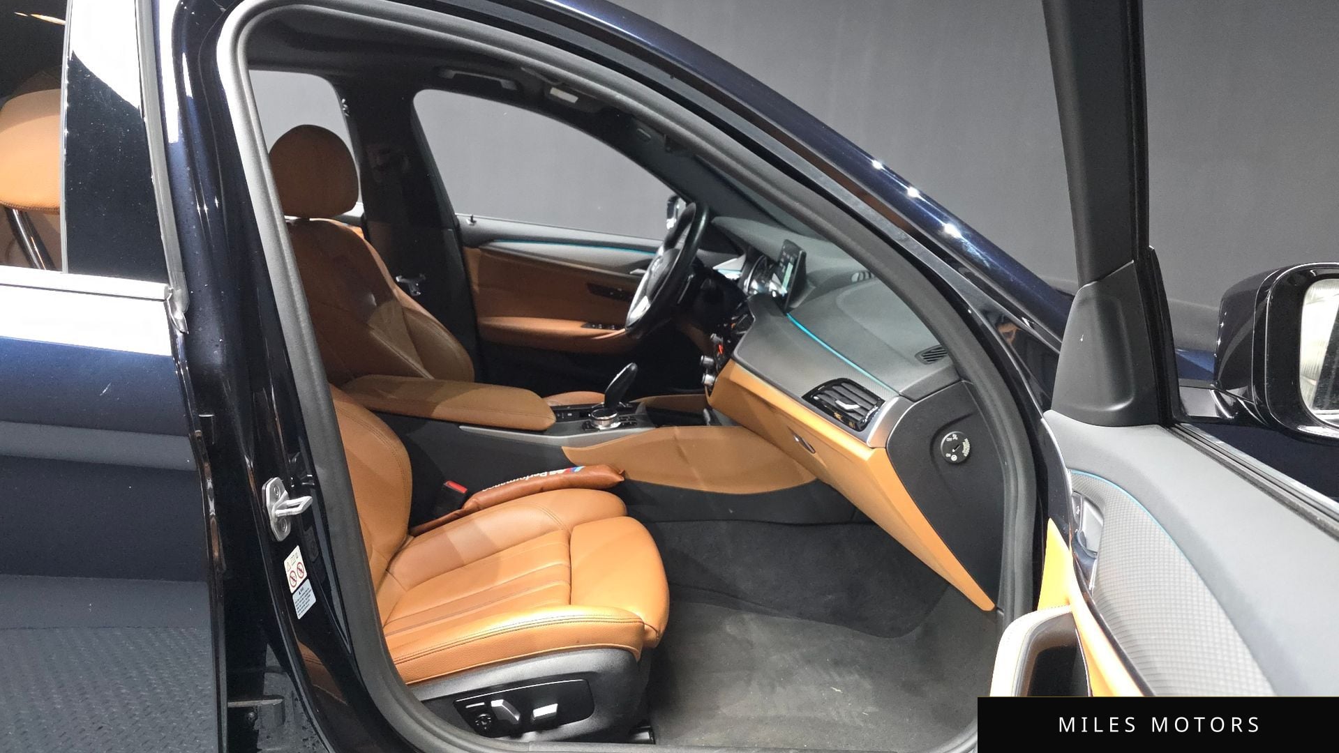 BMW 5 Series (G30) 2018 — миниатюра 11