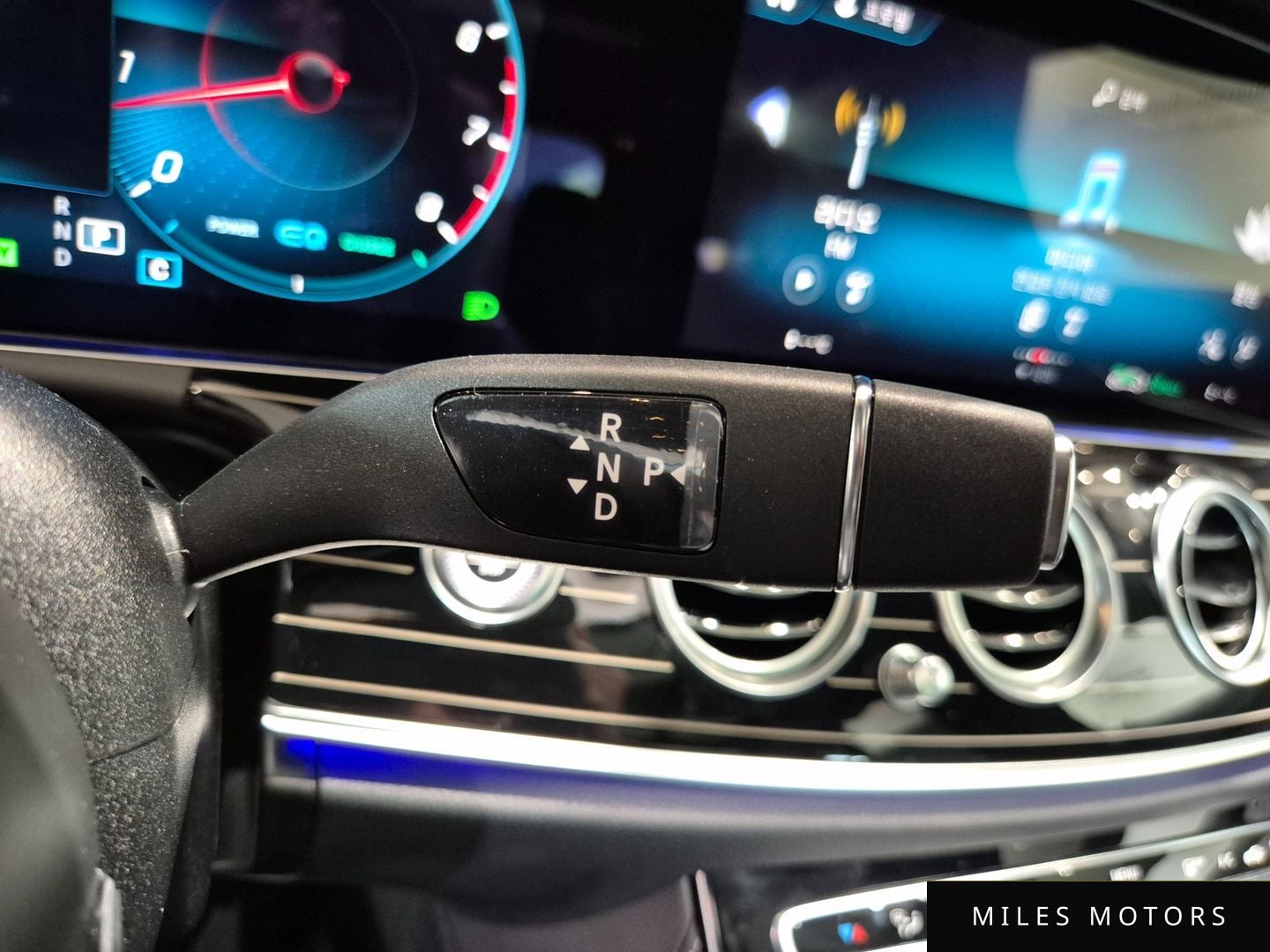 Mercedes-Benz E-Class W213 2023 — миниатюра 9