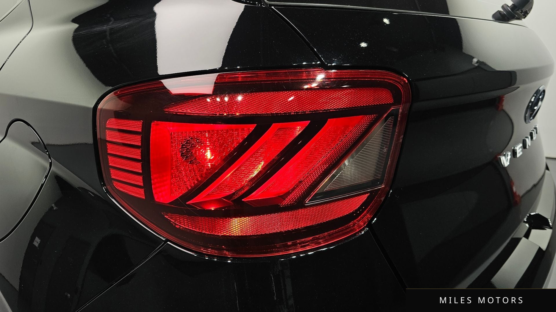Hyundai 베뉴 2022 — миниатюра 9