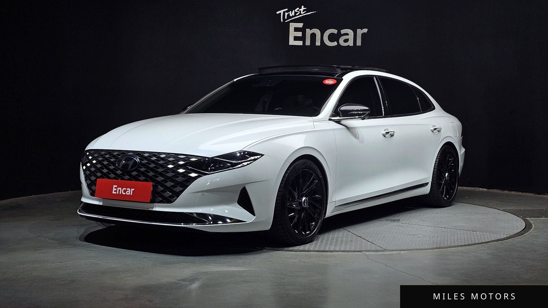 Hyundai Grandeur 2020 — фото 1 из 12