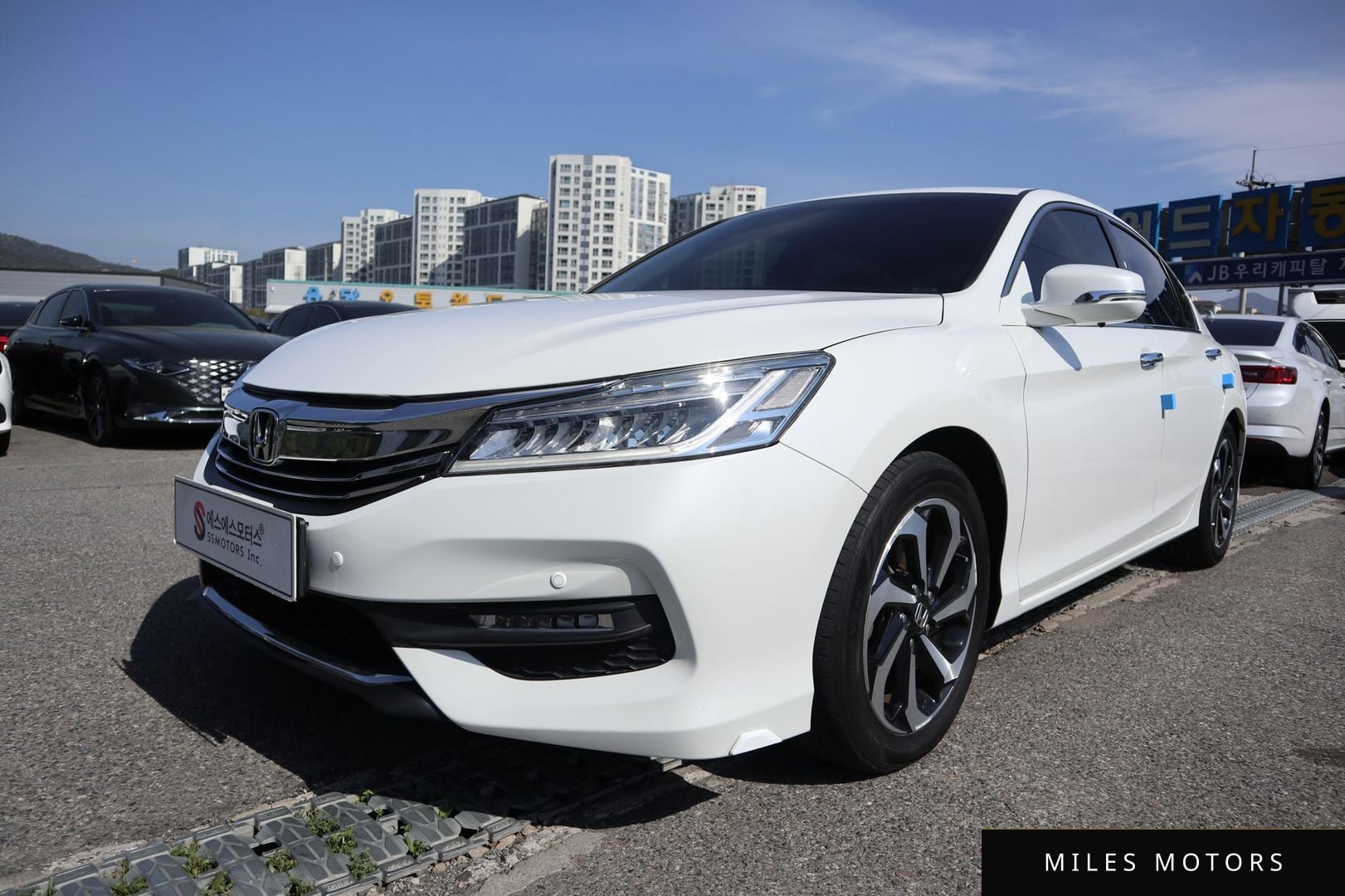 Honda Accord 2017 — фото 1 из 12