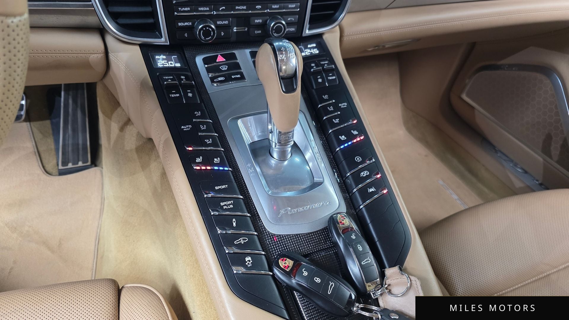 Porsche Panamera 2016 — миниатюра 9