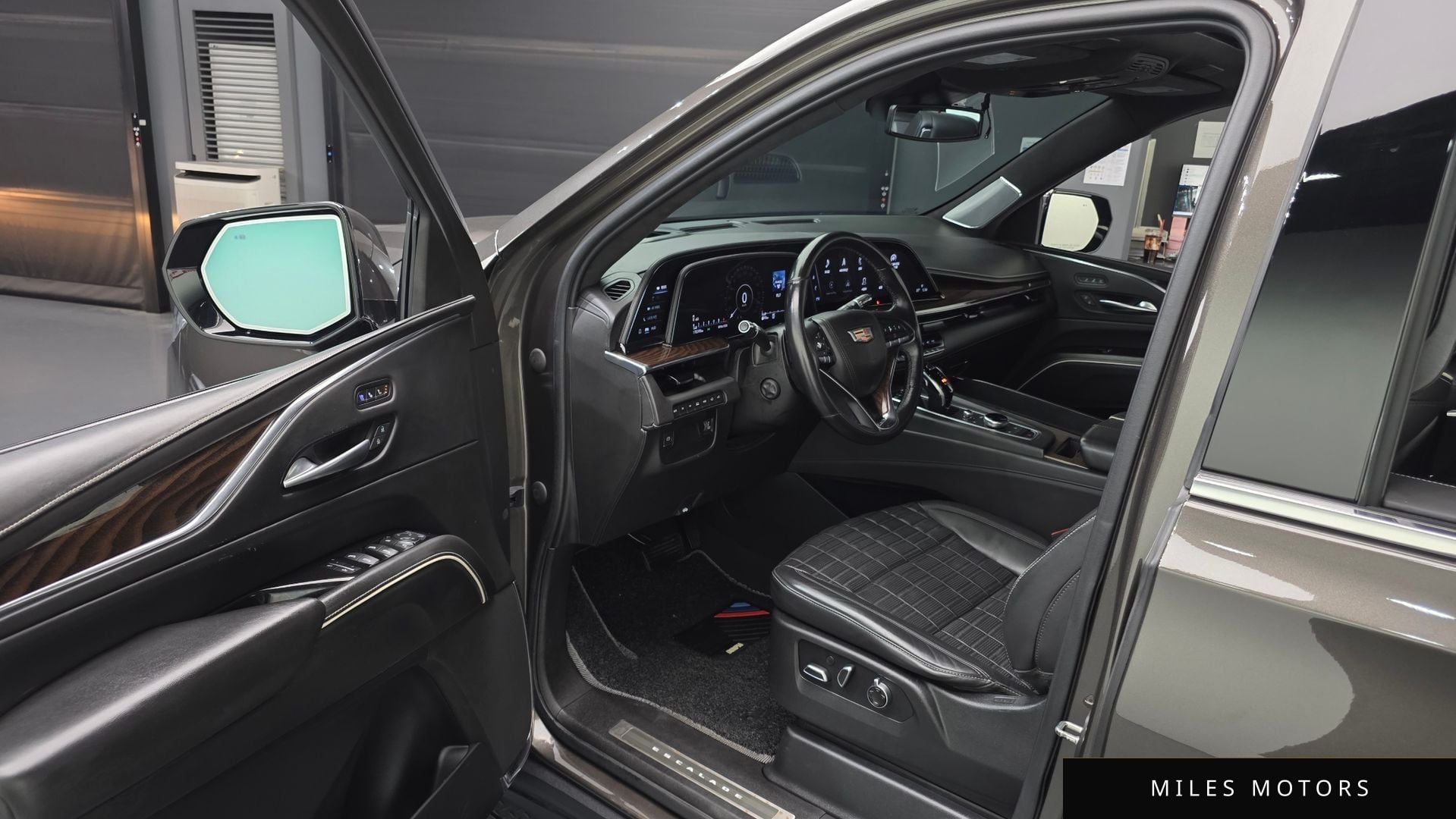 Cadillac 에스컬레이드 2021 — миниатюра 10