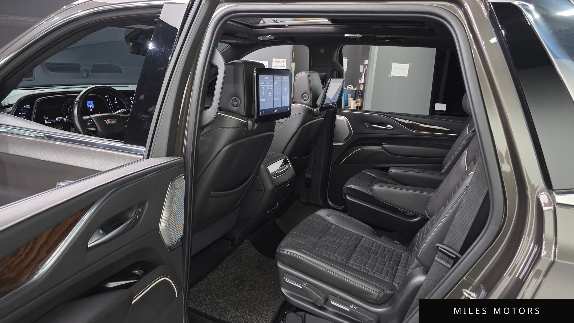 Cadillac 에스컬레이드 2021 — миниатюра 11