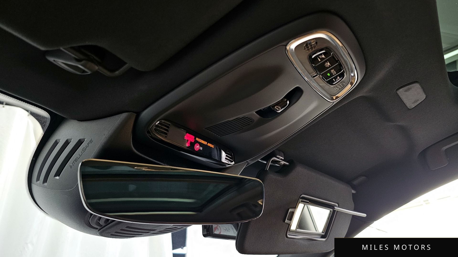 Volvo V90 크로스컨트리 2020 — миниатюра 31