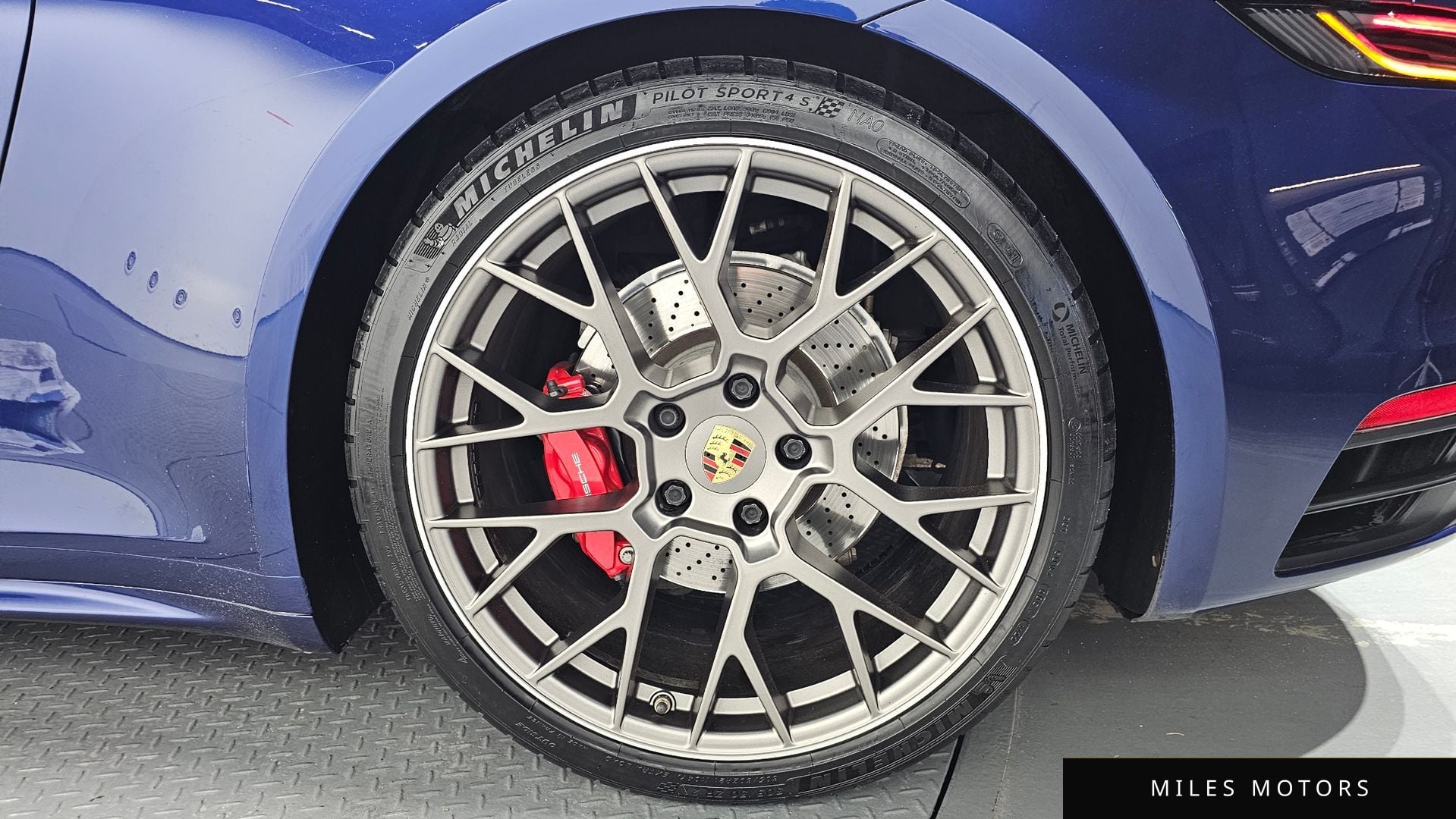 Porsche 911 (992) 2021 — миниатюра 7