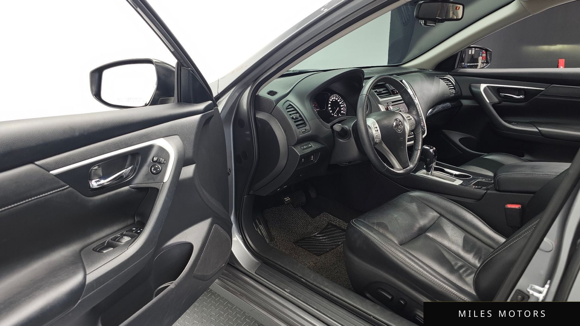 Nissan Altima 2017 — миниатюра 11