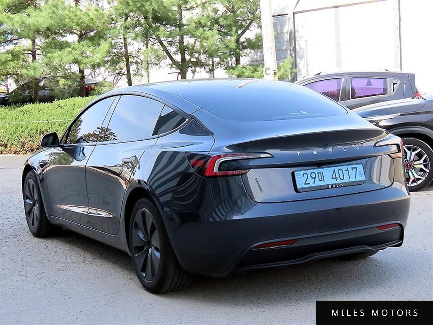 Tesla Model 3 2025 — миниатюра 3
